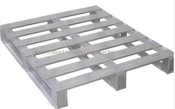 ซื้อ Heavy Duty Metal Pallets อุปกรณ์คลังสินค้ามาตรฐานขนาด 40 "X 48" สีเทา การผลิตออนไลน์