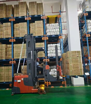 ซื้อ ผู้ผลิตชั้นวางพาเล็ตของจีน หน่วยจัดเก็บสินค้าความหนาแน่นสูง ที่ออกแบบมาเพื่อเพิ่มความจุสูงขึ้น ปรับปรุงการผลิต และลดต้นทุนการดําเนินงาน การผลิตออนไลน์