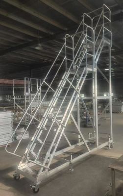 ระดับความสูง 4m ระดับเบา อลูมิเนียมบันได 2 ระดับ ย้ายง่ายสําหรับการใช้ Rack ชั้นวางสินค้า